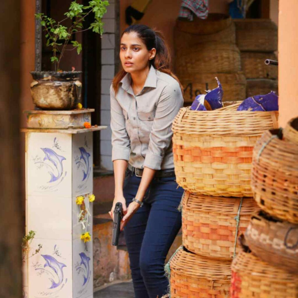 Shreya Dhanwanthary as Zoya